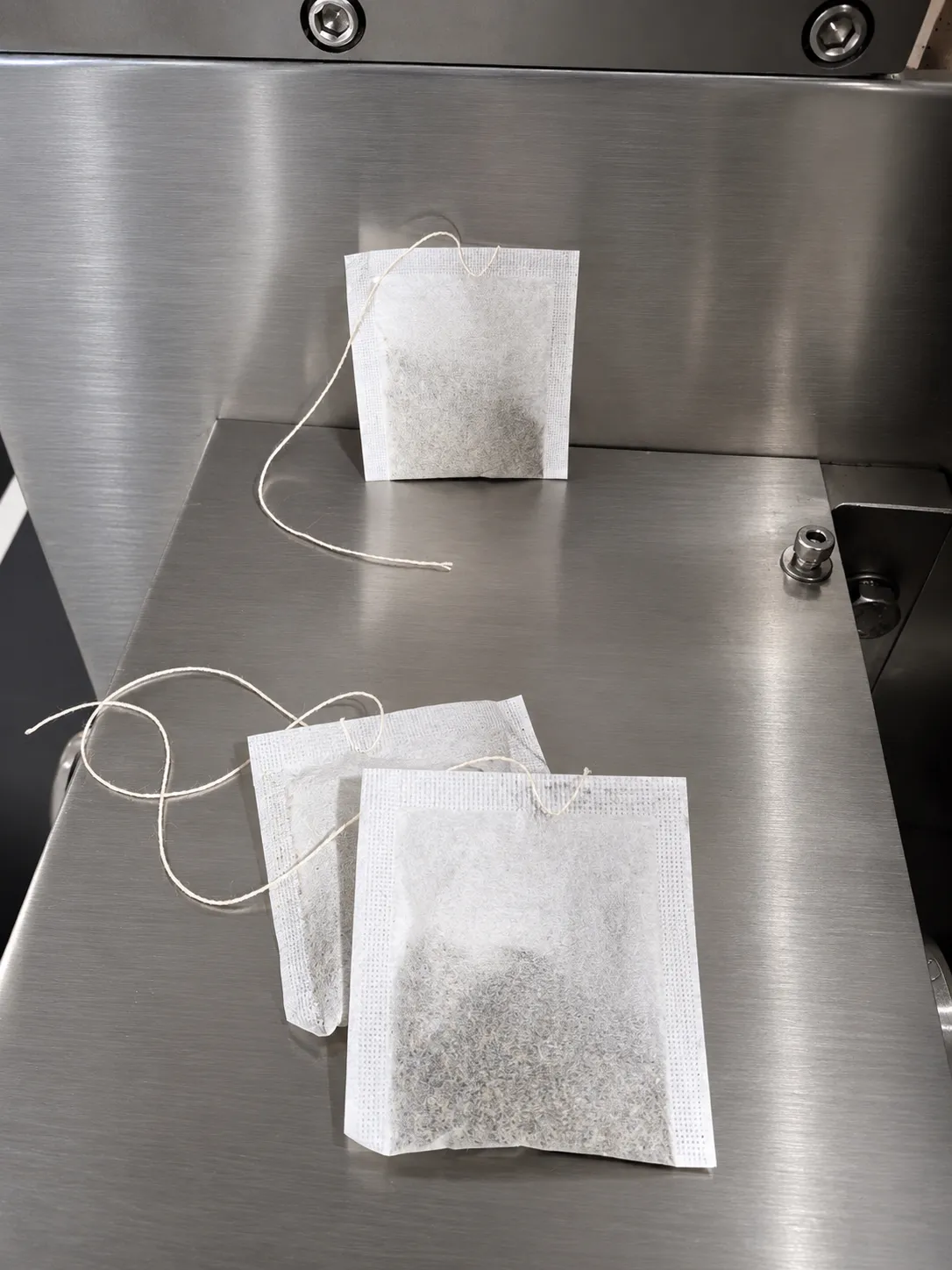 Formatos de empaque compatibles con Máquina empacadora automática para té y tisanas sobre y hilo | Ficha técnica COMAQ